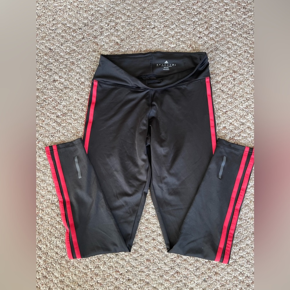 Women’s adidas sports leggings. Size small.